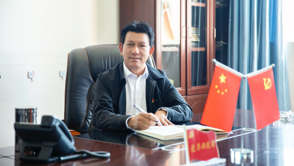 马金华 马金华